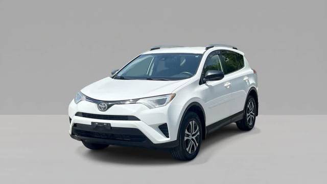 2017 Toyota RAV4 LE AWD photo