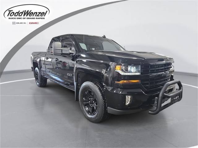 2017 Chevrolet Silverado 1500 LT 4WD photo