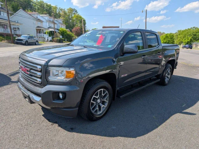 2016 GMC Canyon 4WD SLE 4WD photo