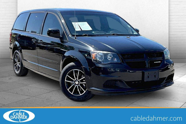2017 Dodge Grand Caravan SE Plus FWD photo