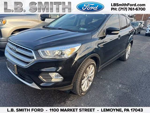 2017 Ford Escape Titanium 4WD photo