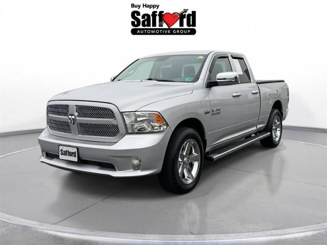 2017 Ram 1500 Express 4WD photo