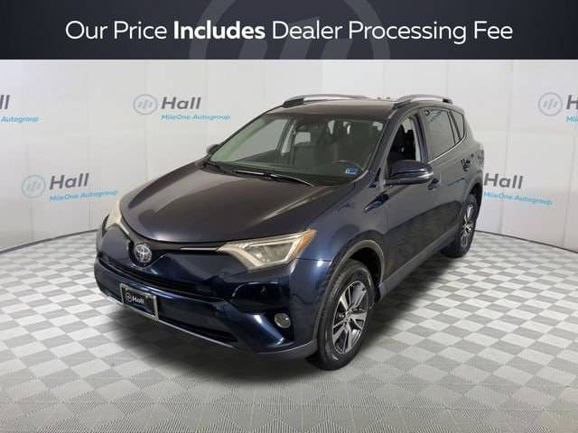 2017 Toyota RAV4 XLE FWD photo