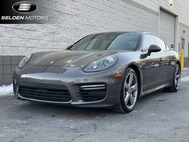 2016 Porsche Panamera GTS AWD photo