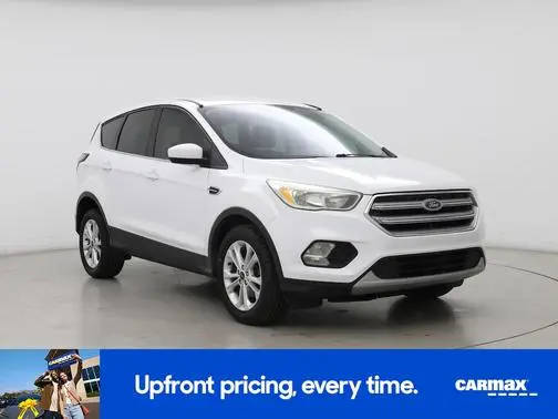 2017 Ford Escape SE FWD photo