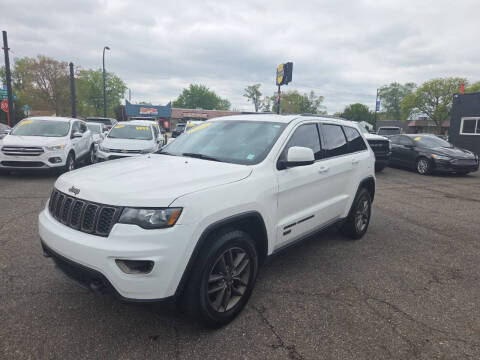 2017 Jeep Grand Cherokee 75th Anniversary Edition 4WD photo