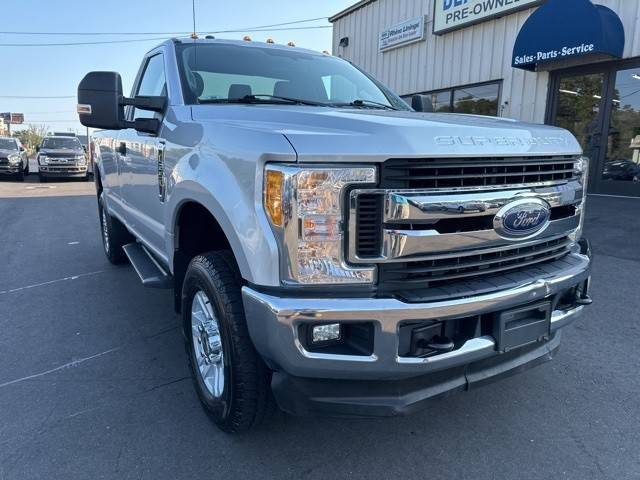 2017 Ford F-250 Super Duty XLT 4WD photo