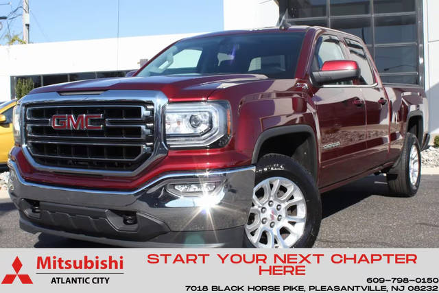 2017 GMC Sierra 1500 SLE 4WD photo