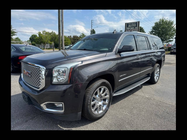 2017 GMC Yukon XL Denali 4WD photo