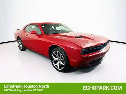 2016 Dodge Challenger SXT Plus RWD photo