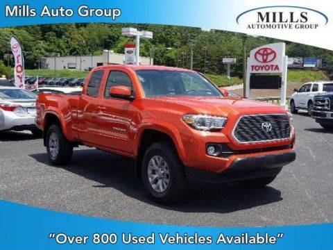 2017 Toyota Tacoma SR5 4WD photo