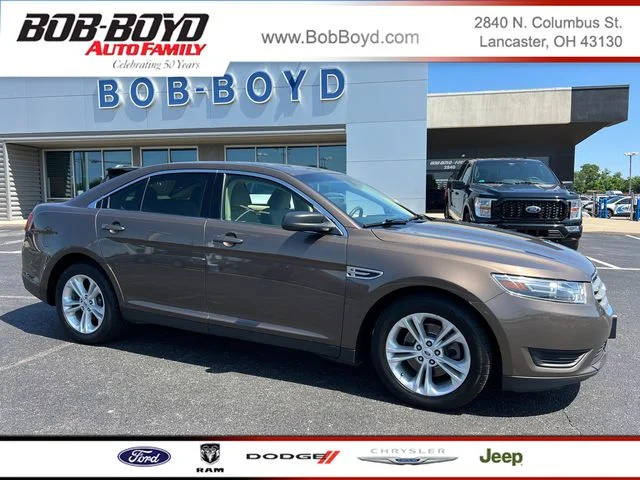 2016 Ford Taurus SE FWD photo