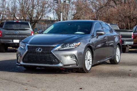 2016 Lexus ES  FWD photo