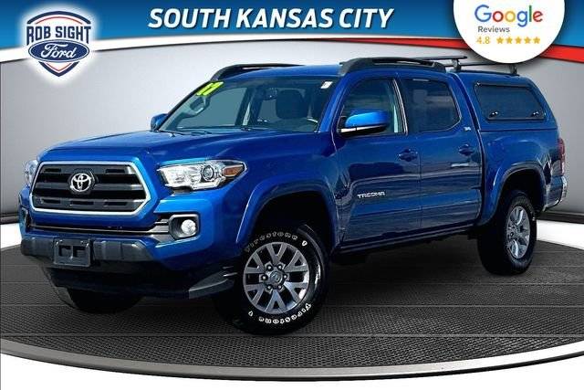 2017 Toyota Tacoma SR5 4WD photo