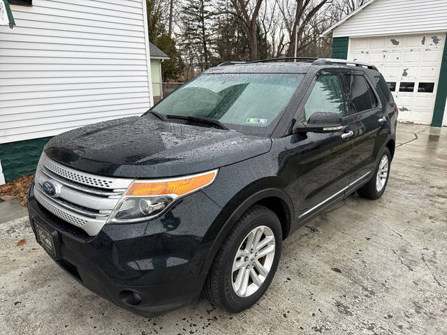 2015 Ford Explorer XLT 4WD photo