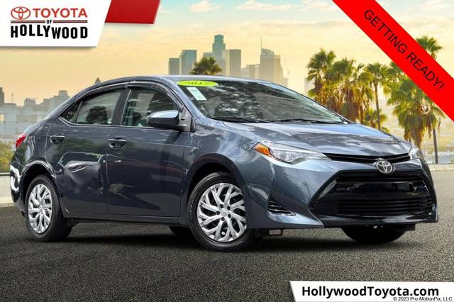 2017 Toyota Corolla LE FWD photo