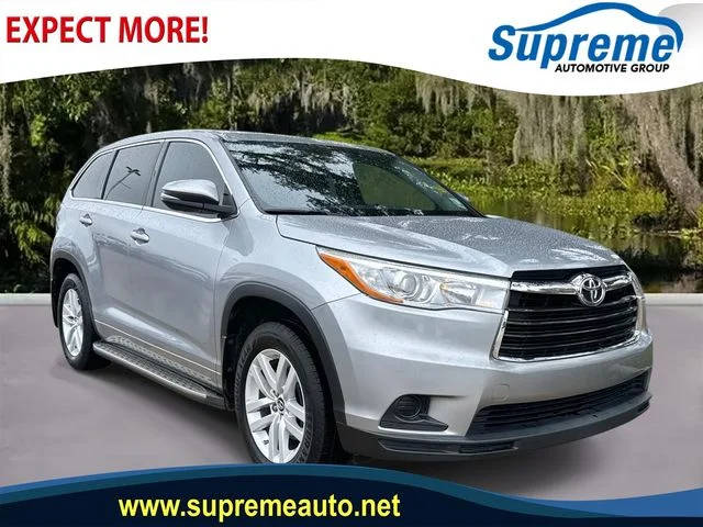2016 Toyota Highlander LE FWD photo