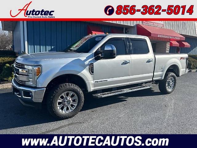 2017 Ford F-250 Super Duty Lariat 4WD photo