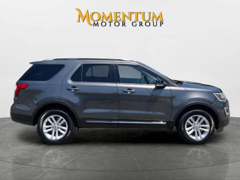 2017 Ford Explorer XLT FWD photo