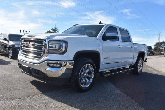 2017 GMC Sierra 1500 SLT 4WD photo