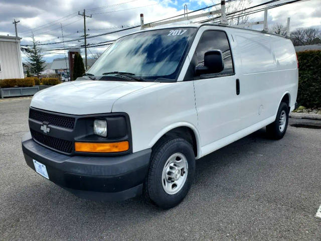 2017 Chevrolet Express Cargo  RWD photo