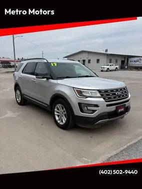 2017 Ford Explorer XLT FWD photo