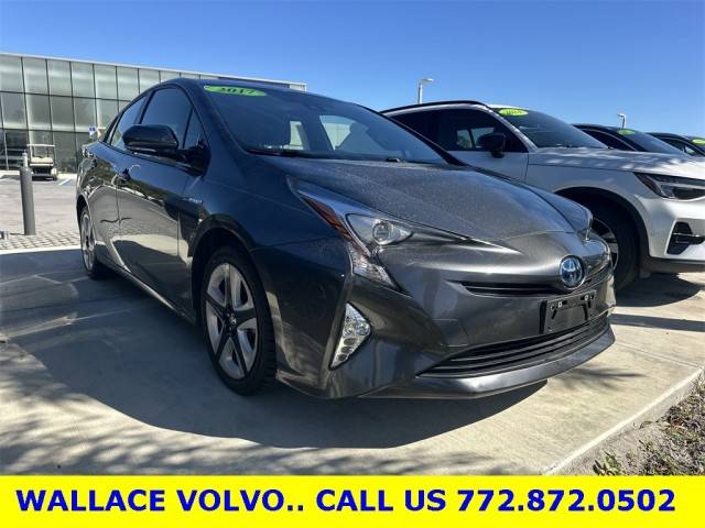 2017 Toyota Prius Three Touring FWD photo