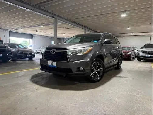 2016 Toyota Highlander XLE AWD photo