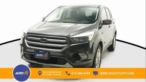 2017 Ford Escape SE FWD photo
