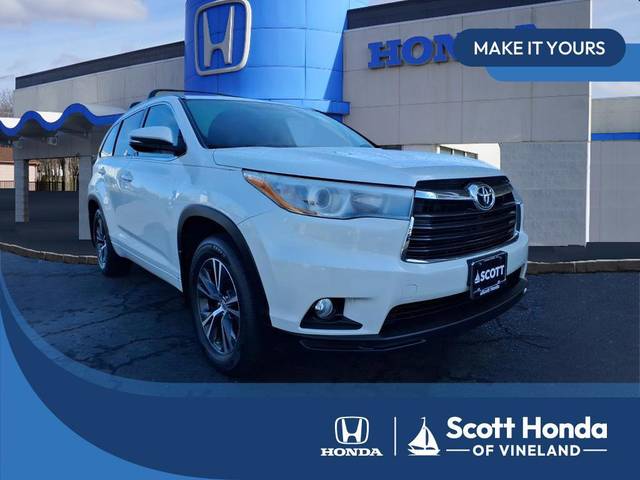 2016 Toyota Highlander XLE AWD photo
