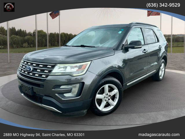 2017 Ford Explorer XLT 4WD photo