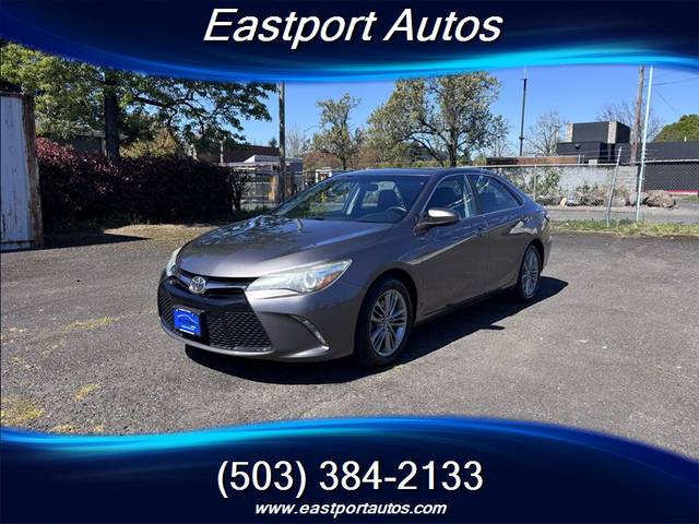 2015 Toyota Camry SE FWD photo