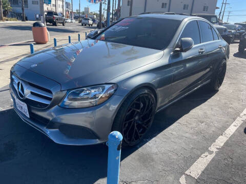 2017 Mercedes-Benz C-Class C 300 RWD photo