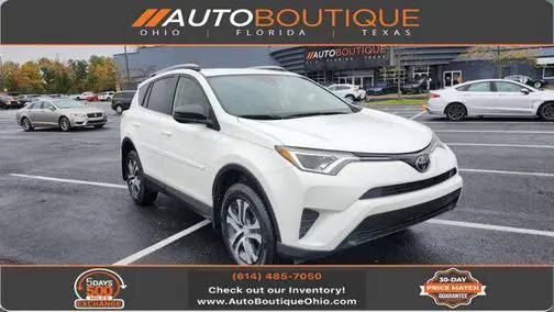 2017 Toyota RAV4 LE FWD photo