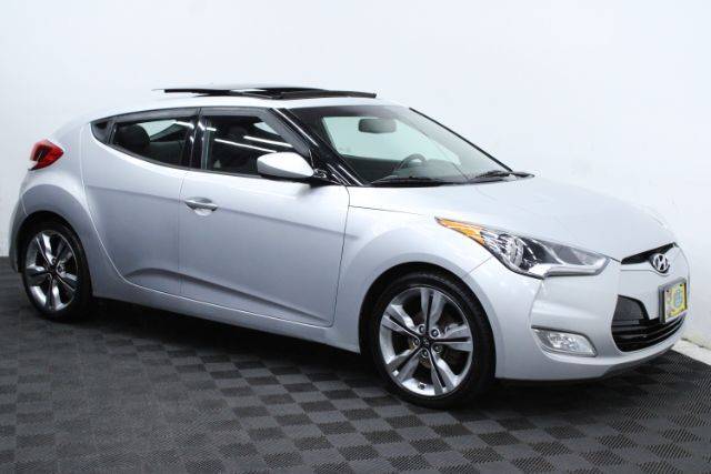 2016 Hyundai Veloster FWD photo