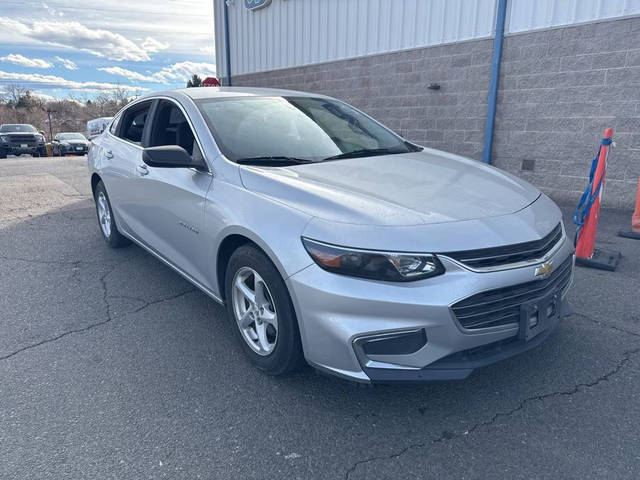 2017 Chevrolet Malibu LS FWD photo