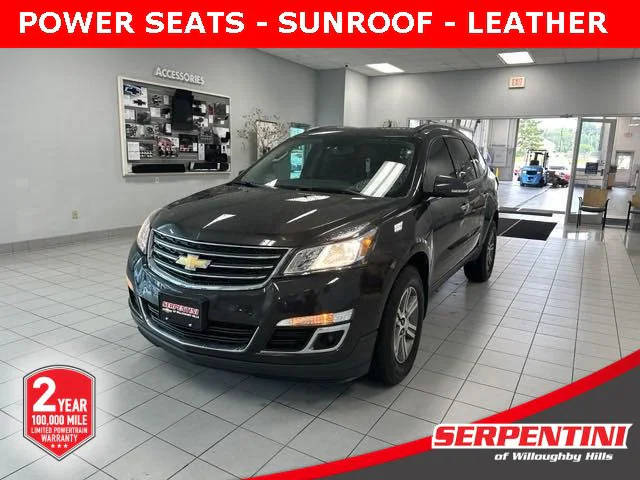 2017 Chevrolet Traverse LT FWD photo