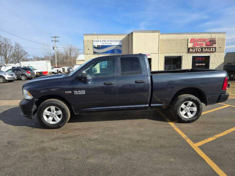 2017 Ram 1500  4WD photo