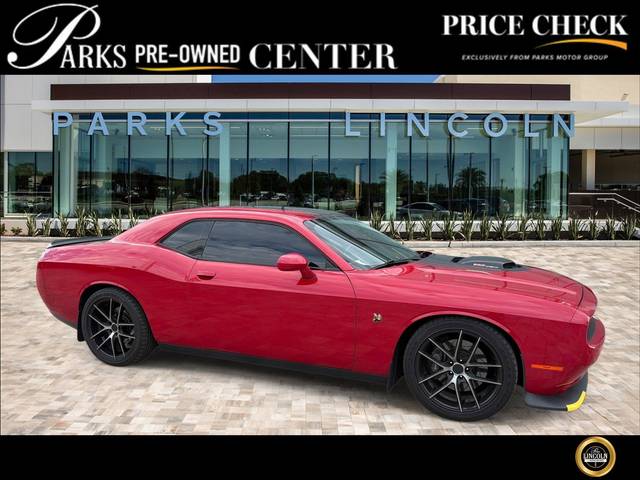 2016 Dodge Challenger 392 Hemi Scat Pack Shaker RWD photo