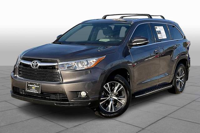 2016 Toyota Highlander XLE FWD photo