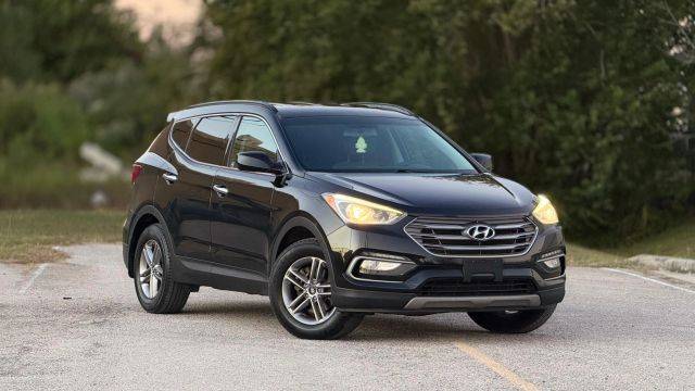 2017 Hyundai Santa Fe Sport 2.4L AWD photo