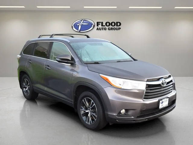 2016 Toyota Highlander XLE AWD photo