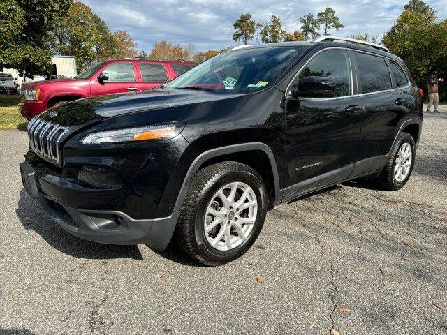 2017 Jeep Cherokee Latitude 4WD photo