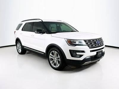 2017 Ford Explorer XLT FWD photo