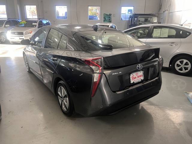 2017 Toyota Prius Four FWD photo