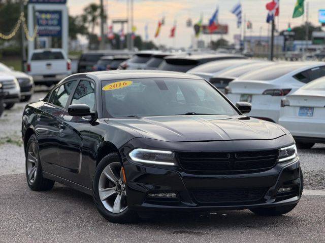 2016 Dodge Charger SXT RWD photo