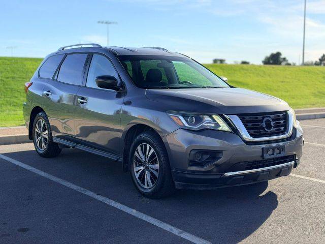 2017 Nissan Pathfinder S FWD photo