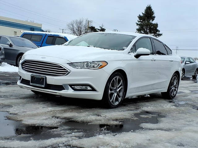 2017 Ford Fusion SE FWD photo