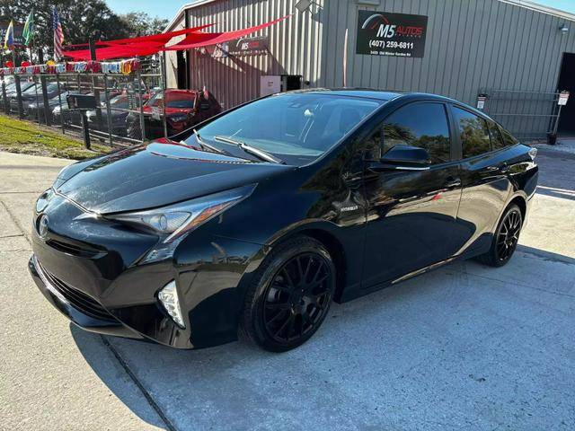 2017 Toyota Prius Three Touring FWD photo