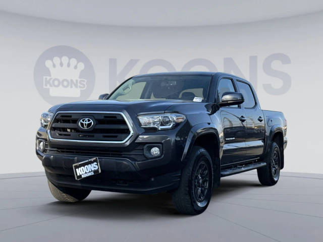 2017 Toyota Tacoma SR5 4WD photo